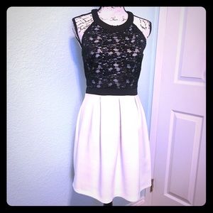 Sweet Storm Dress, Size L (juniors)